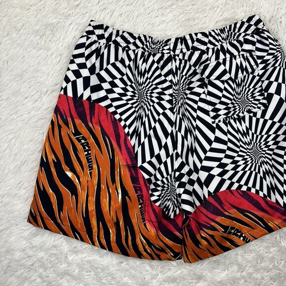 VANS Vault Aries Relaxed Short White/Black/Red VN0A5GYIZ0E Size L MSRP $120 - Picture 7 of 10